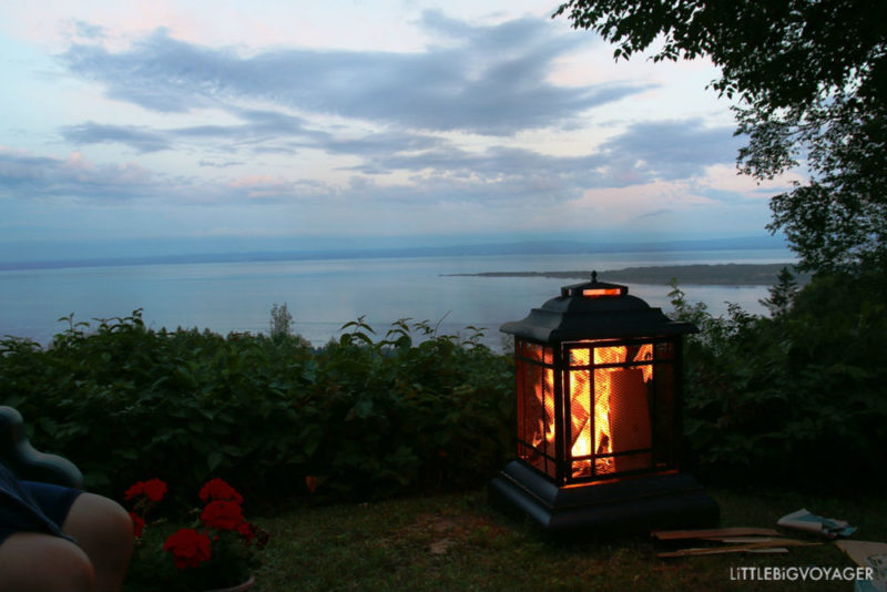 Blick auf die Baie-Saint-Paul am Abend