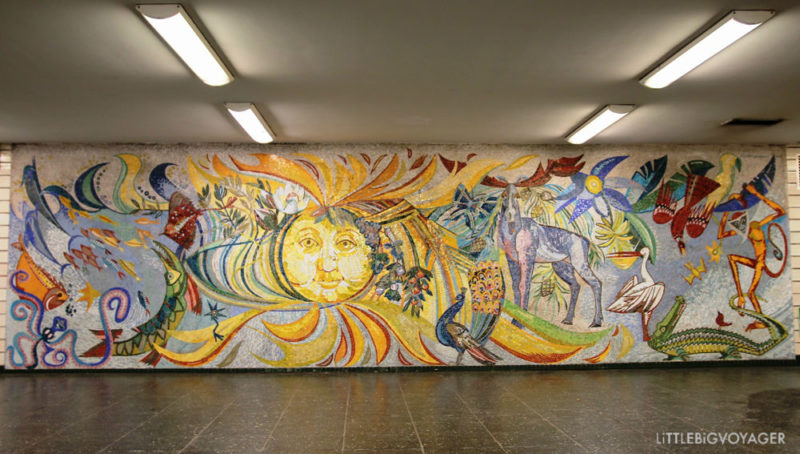 Sonnenschein zur Begrüßung und zum Abschied im U Bahnhof Tierpark
