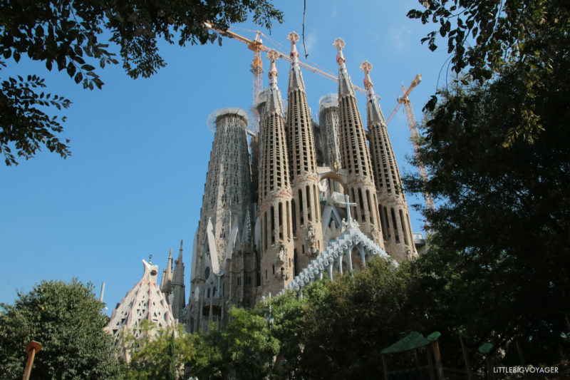 Sagrada Familia - Blick vom Park mit Spielplatz